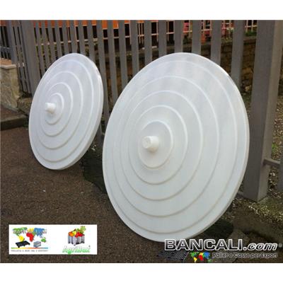 Coperchio in Plastica Diametro 1050 mm. Rotondo Bordo Altezza Laterale 40 mm Diametro interno: Ø 1040 mm. Materiale Plastica vergine HDPE, Atossico per Alimenti. Predisposto al taglio per introdurre tubi per l'aspirazione o scarico. Peso tara Kg. 3,3