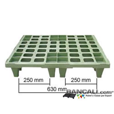 Pallet-Nest-MultiPiede-80x110-Reefer - Pallet in Plastica 800x1100 mm. inseribile come i "Vasi dei Fiori"; inforcabile da tutti 4 i Lati = 4 Vie, dotato di 16 Piedini, Grigliato a maglia quadra, idoneo per Portata Leggera e per Export. Altezza 136 mm. Peso Tara 4 Kg.