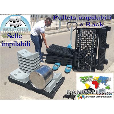 Roll-Cradle-Nest-Rack-Pallet-60x120-V-PAT - Pallet con 4 Selle Porta Fusti Bobine e Cilindri in genere. Range Diametro da 400 a 800 mm. Bancale Forte dotato di 2 Tubi infilati nel Pianale che lo rendono idoneo a Rack o Scaffale. Sia la Pedana che le culle sono impilabili. Peso Tara Tot. Kg. 16,5